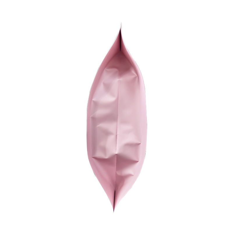 淹れたてのダークチョコレートの不規則な形の柔らかい包装袋